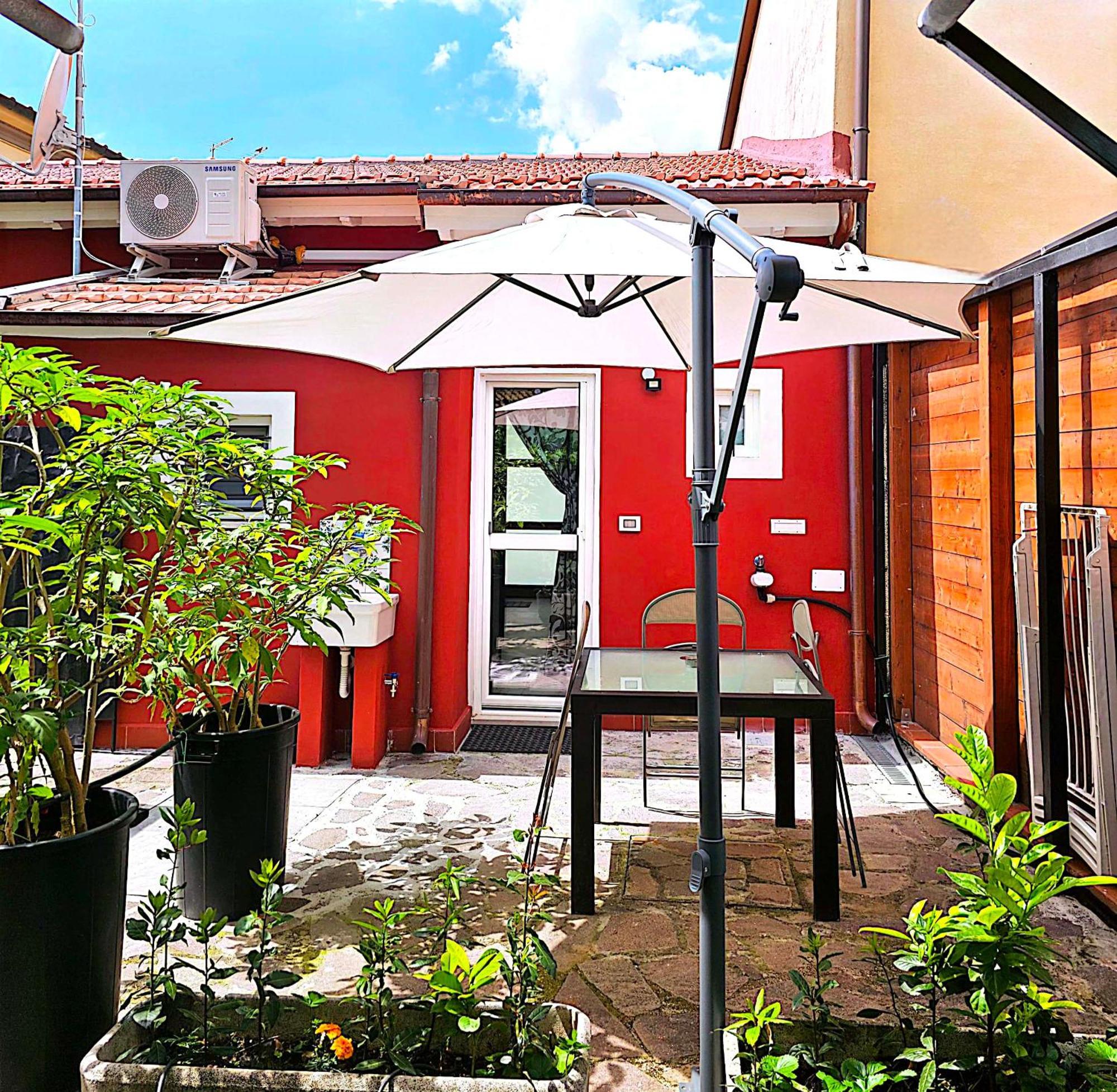 Domus Regia Apartamento Pisa